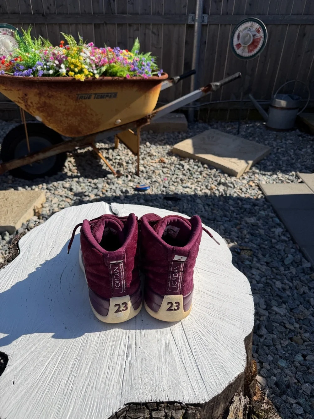 Jordan 12 Bordeaux